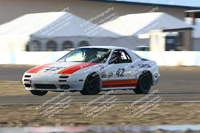 media/Nov-16-2025-CalClub SCCA (Sun) [[2975c16dfc]]/Group 6/Turn 1/